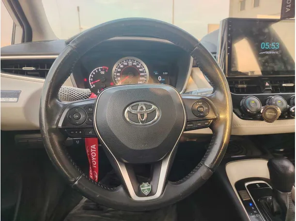Car image 21