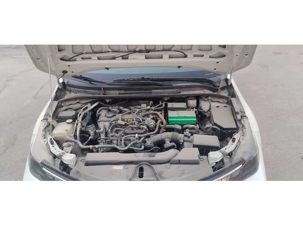 Car image 30