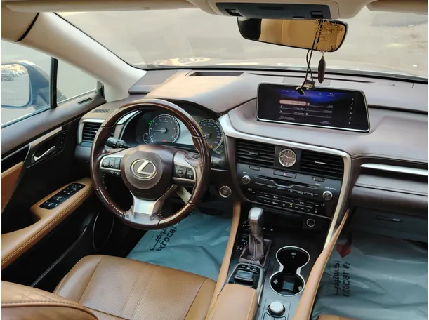 Car image 24
