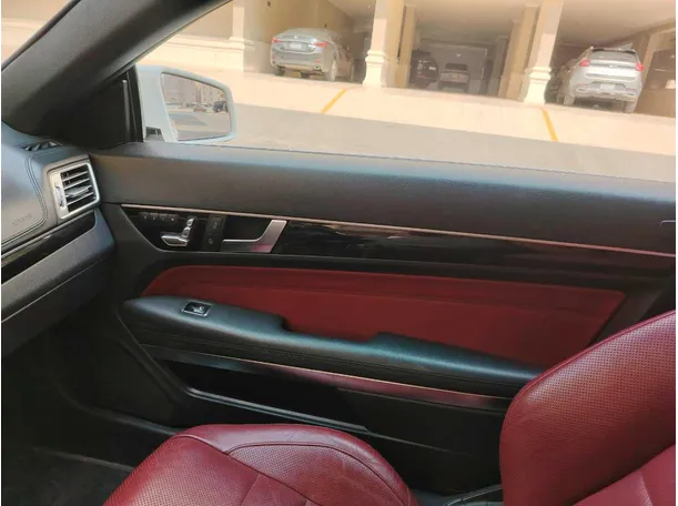 Car image 36