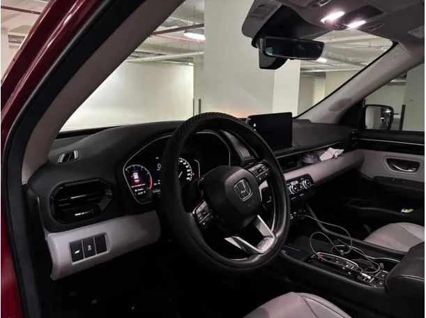 Car image 10