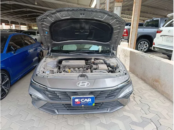 Car image 25