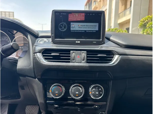 Car image 16