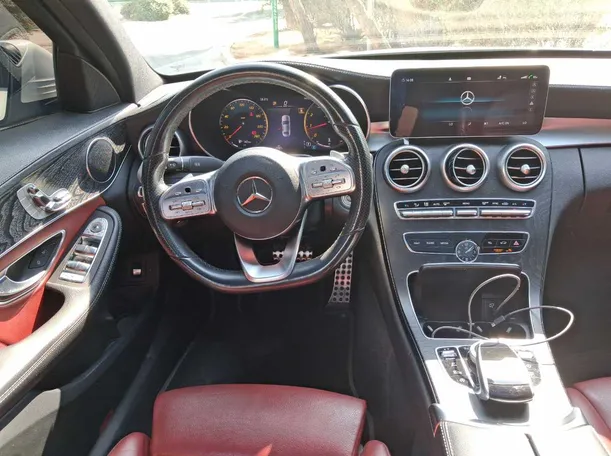 Car image 15
