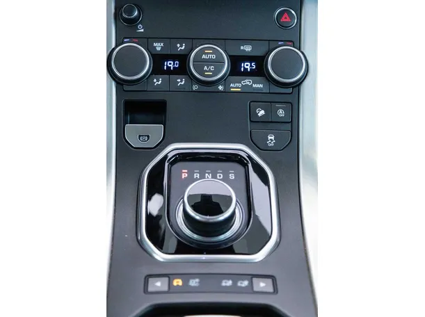 Car image 24