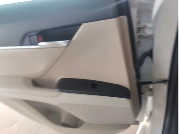 Car image 29