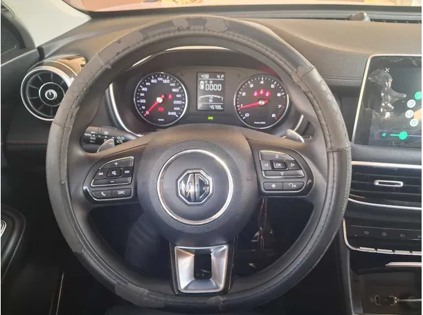 Car image 16