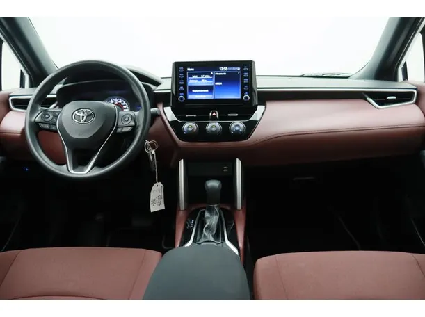 Car image 14