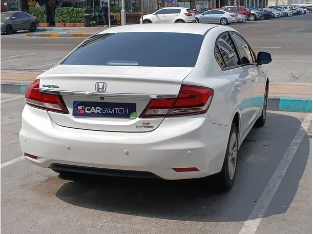 Car image 7