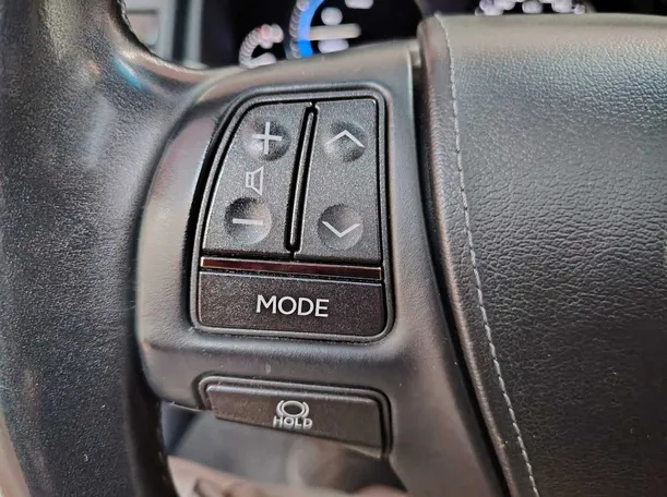 Car image 28