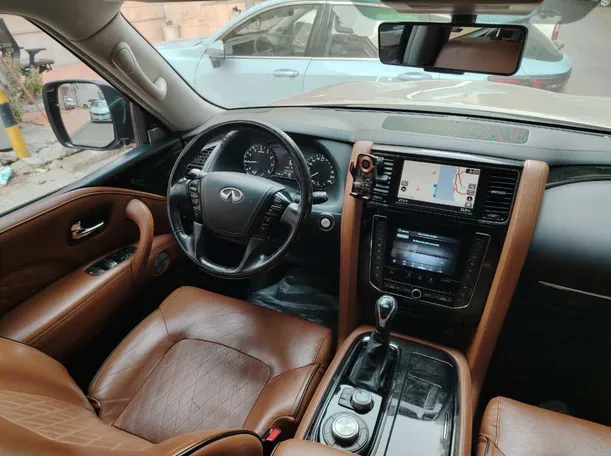 Car image 23