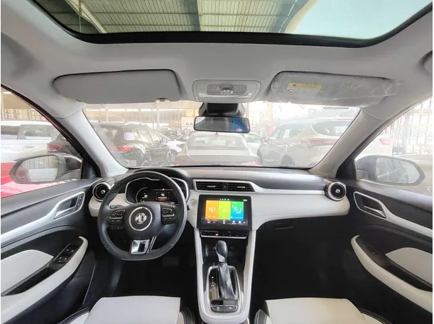 Car image 23