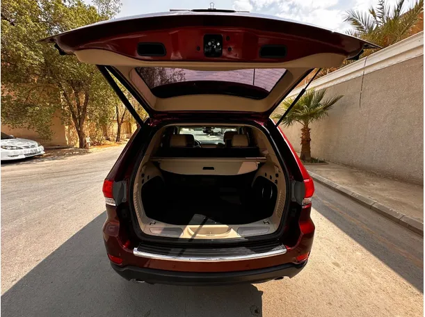 Car image 22