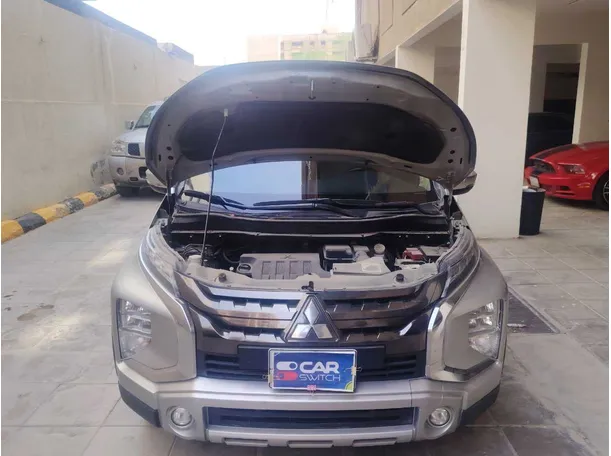Car image 35