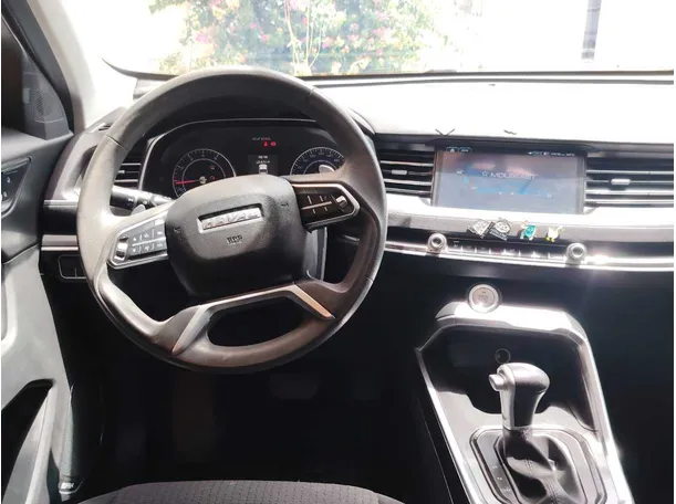 Car image 21