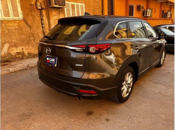 Car image 5