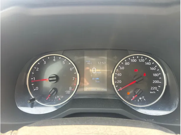 Car image 10