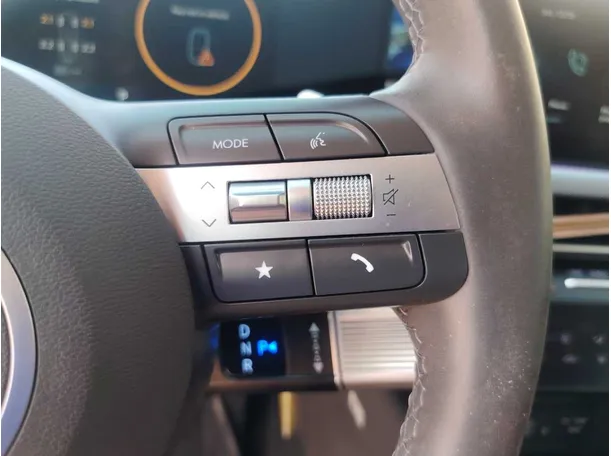 Car image 32