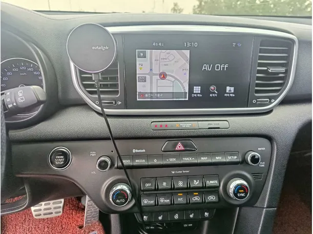 Car image 21