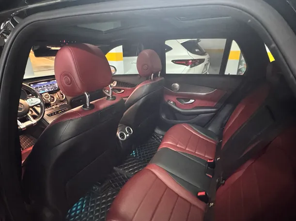 Car image 11