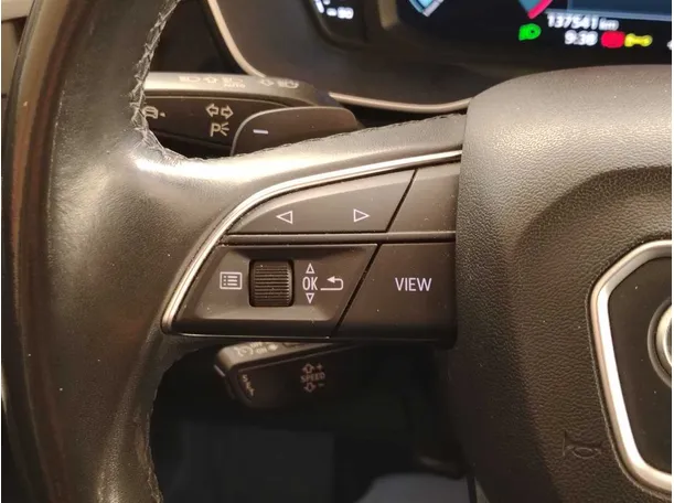 Car image 29