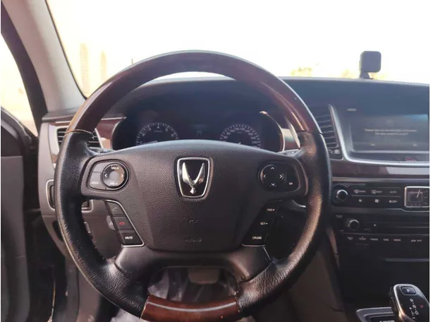 Car image 21