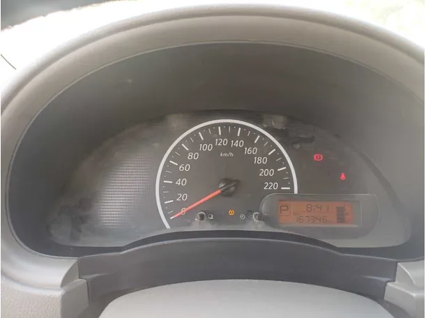 Car image 18