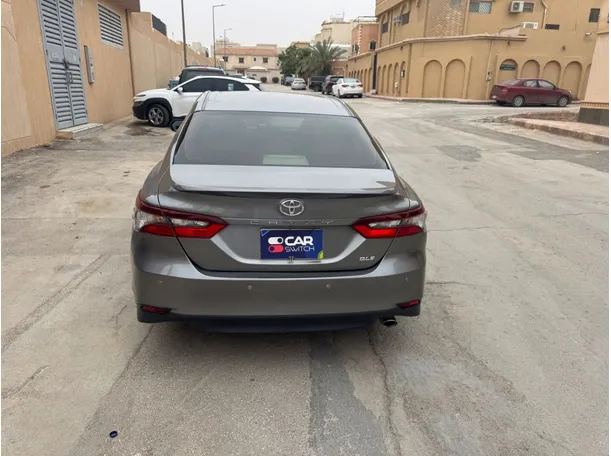 Car image 6