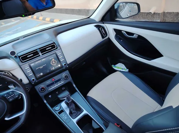 Car image 21