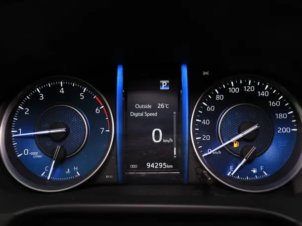 Car image 6
