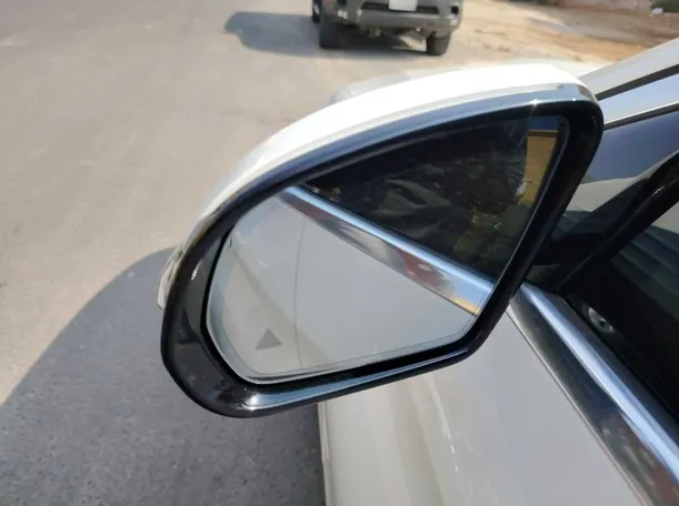 Car image 43