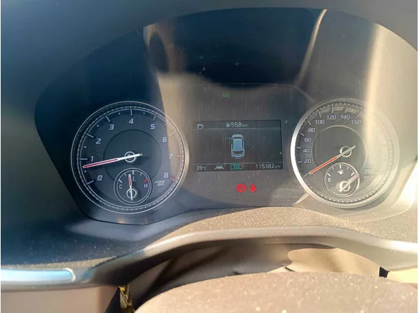 Car image 26