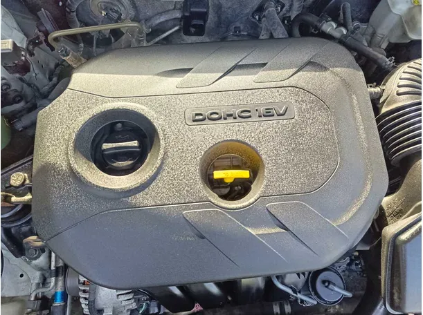 Car image 30