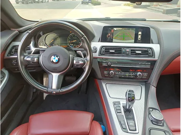 Car image 17