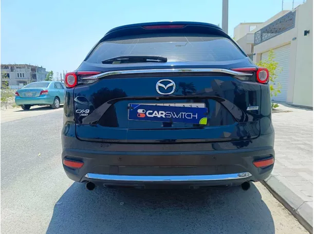 Car image 6