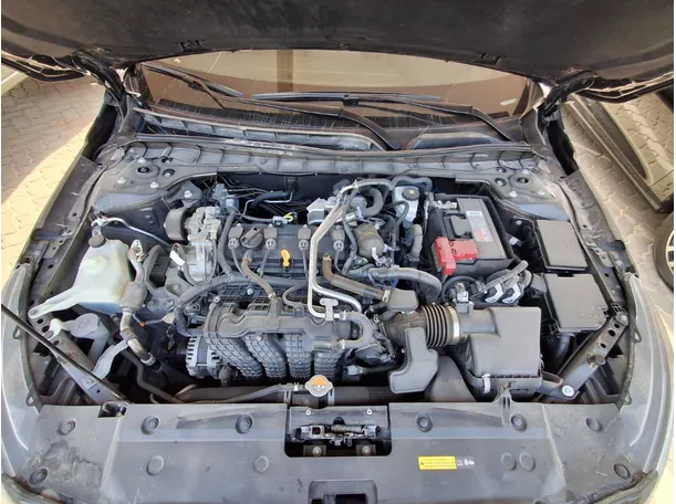 Car image 12