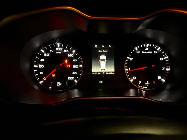 Car image 20