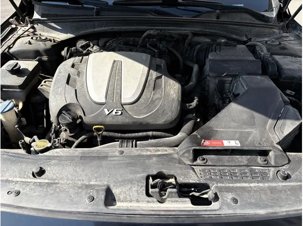 Car image 26