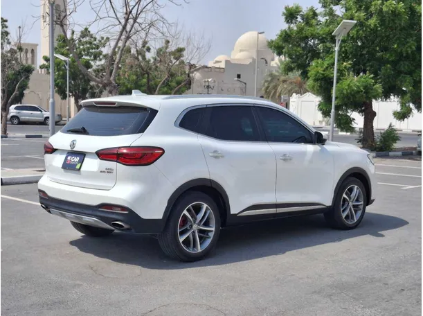 Car image 7