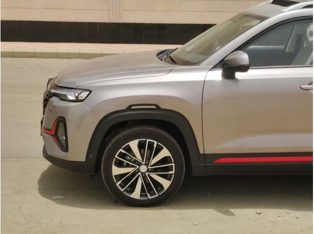 Car image 9