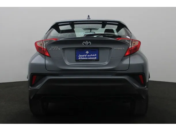 Car image 12