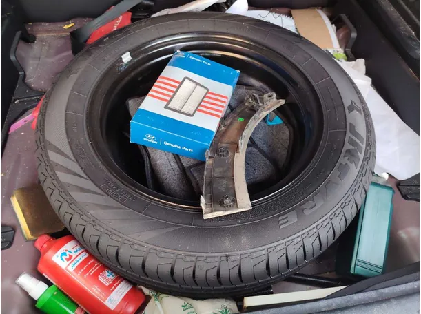 Car image 29