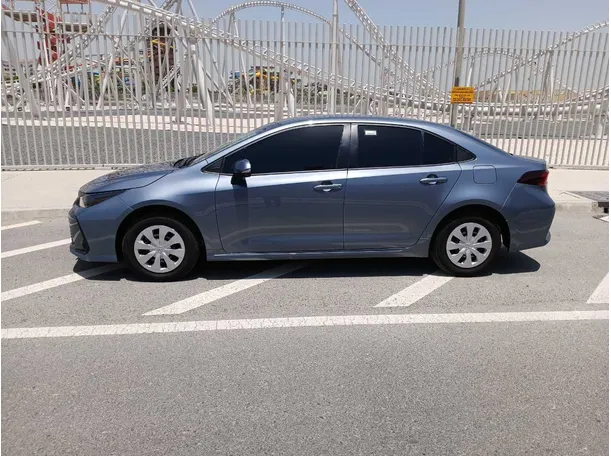 Car image 8