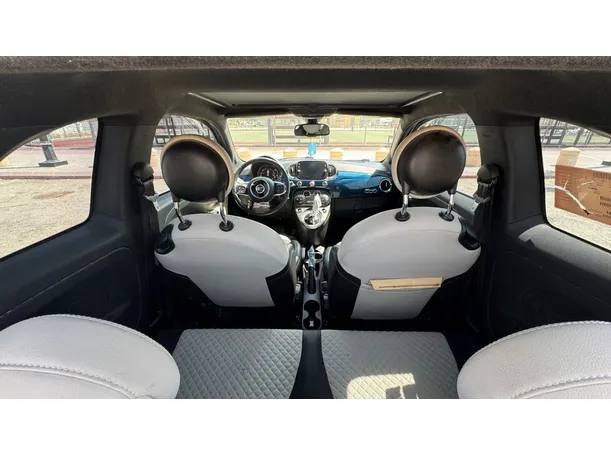 Car image 13