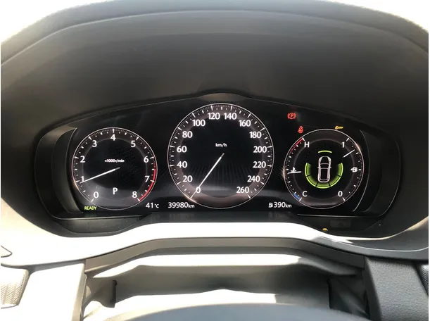 Car image 19