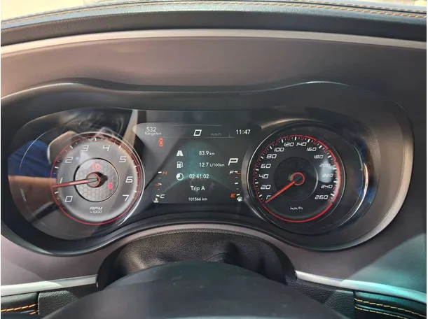 Car image 17