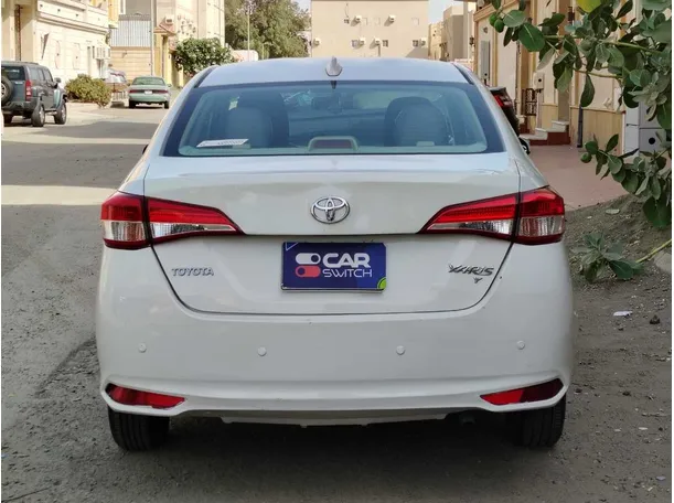 Car image 6