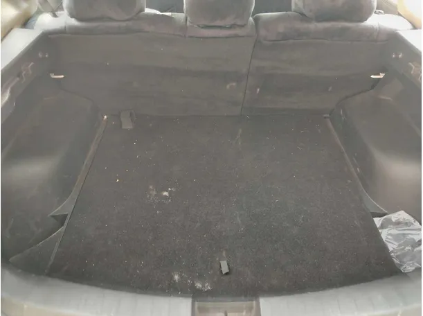 Car image 28