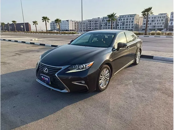 2017 لكزس ES350 في الدمام