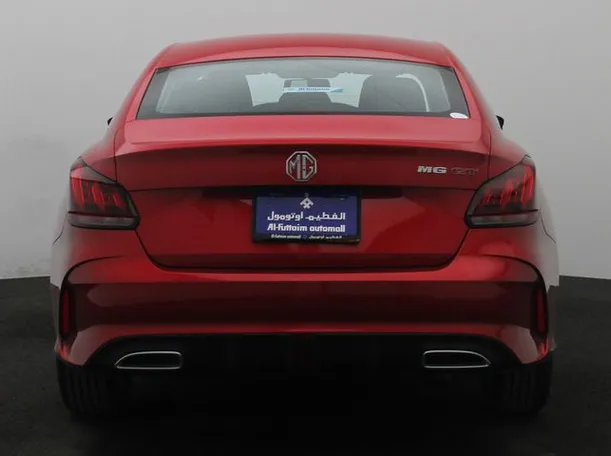 Car image 12
